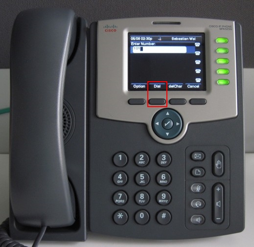 Звонки с помощью телефона серии Cisco SPA500